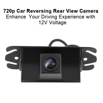 Une caméra rétro pour voiture en 720p améliore votre expérience de conduite avec une tension de 12 V.