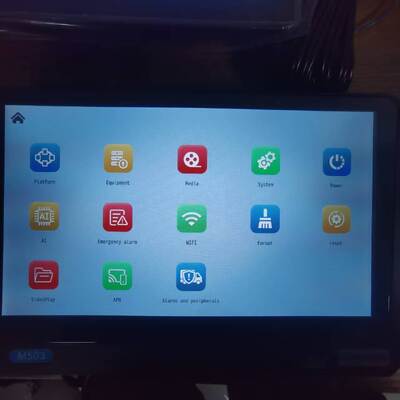 Système MDVR IA 4G tout-en-un de 10 pouces avec GPS, enregistreur de caméra de véhicule à 4 canaux pour camions et flottes